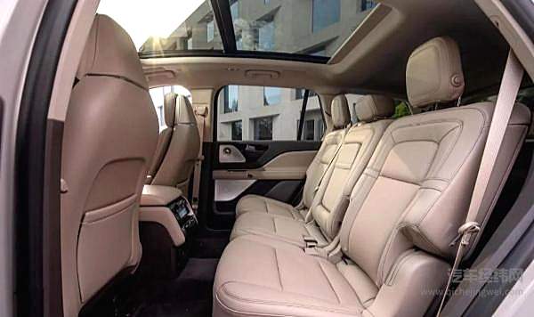 售价50.98万元起 国产后的林肯飞行家依旧是美系豪华车标杆！