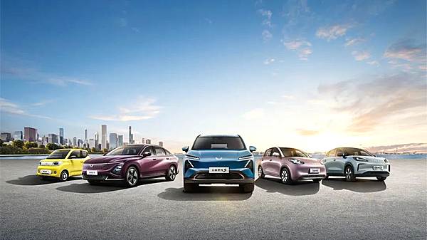 全新起点！上汽通用五菱第200万辆新能源汽车下线