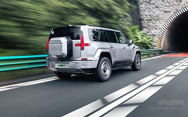 华为系越野车内卷 猛士M817与豹8谁更强？