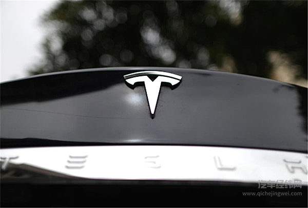 获摩根大通支持 PIF削减对特斯拉的风险敞口