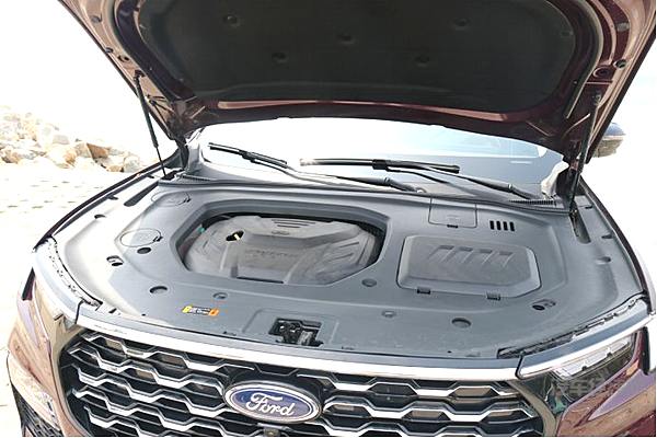 顾家暖男 全新福特领裕中大型SUV让三代同堂出行无忧