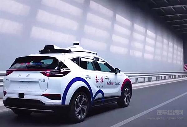 一场没有硝烟的汽车AI之争！