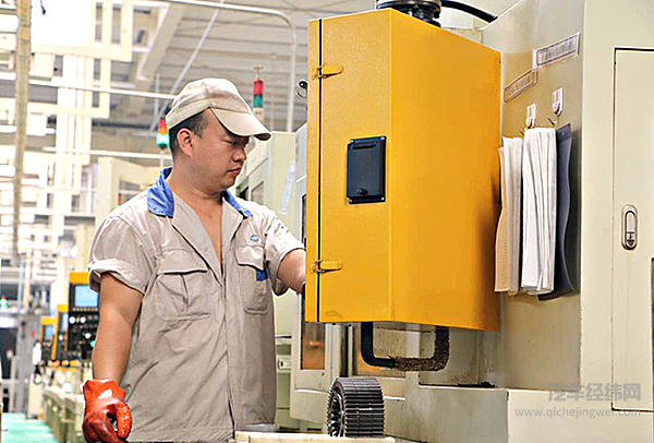 走进世界级卡车制造基地  解读解放行业领先奥秘