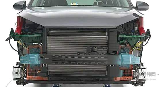 大牌车型频繁栽倒25%小偏置碰撞 为什么还是拿不出解决方案？