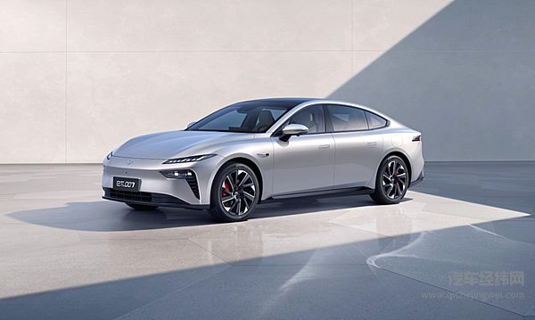 转型突破赶超跨越 东风连出四款新车 两款已开启预售