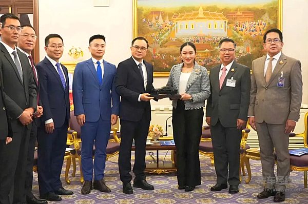中泰建交50周年：泰国诗琳通公主记录长安汽车电动技术成果