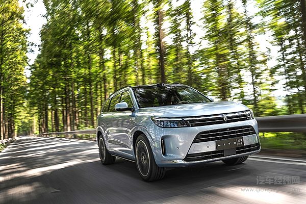 卖点全来自华为 赛力斯有技术就是豪横？