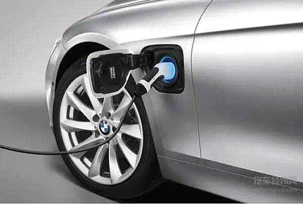 牧马人插电混动版 油耗竟然比燃油版高！