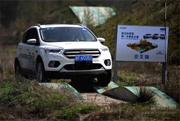 怎么闹腾都不“翻车” 你就说这趟越野之旅刺不刺激？