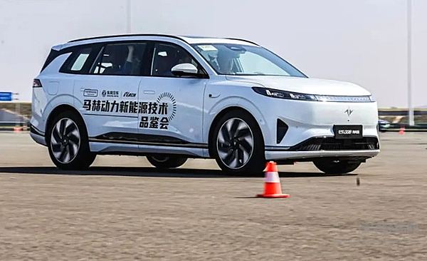 东风奕派eπ008马赫动力斩获“世界十佳”荣誉