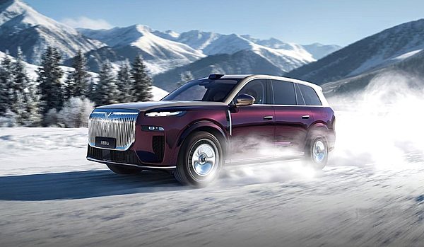 40万级大型SUV对决 智己LS9与岚图泰山谁更强？