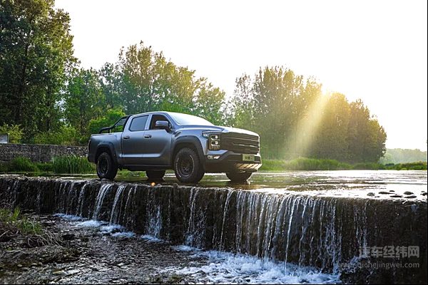 火星皮卡和江铃大道均在15万价格区间 不同侧重点哪个更讨喜？