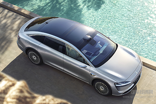 鸿蒙智行2026新年OTA 升级 重新定义人车协同出行