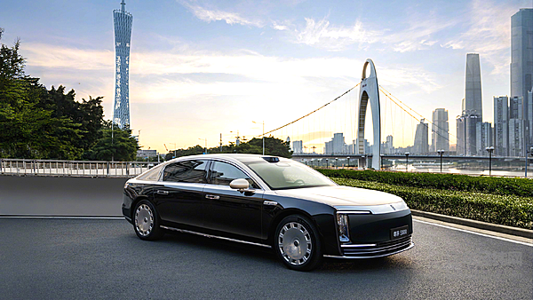 鸿蒙智行2026新年OTA 升级 重新定义人车协同出行