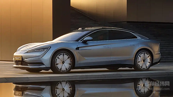 华为赋能VS易四方加持 尊界S800与仰望U7谁更 “能打”？