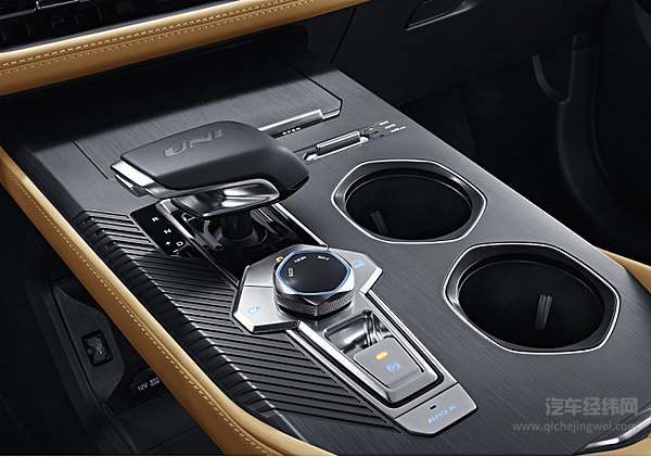 20万元级别混动SUV二选一 长安UNI-K和比亚迪唐DM-i谁更强?