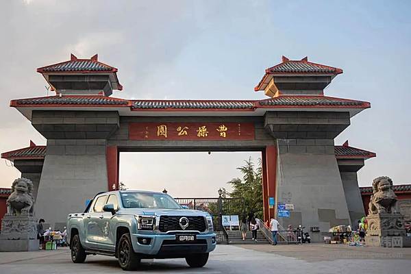 时尚商用皮卡金刚炮药商版11.18万元起正式上市