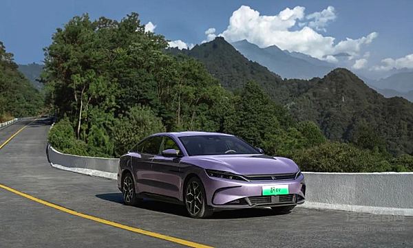 官宣 比亚迪汉唐家族携手Pantone联合发布2024国潮代表色