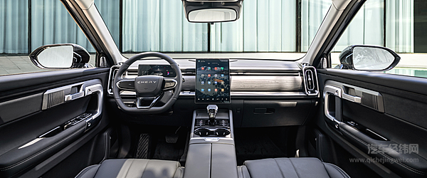 不到10万可入手！奇瑞瑞虎7与吉利新博越谁才是同级性价比之王？