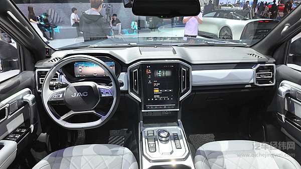 悍途PHEV打破皮卡“场景限制”  省得实在野得尽兴