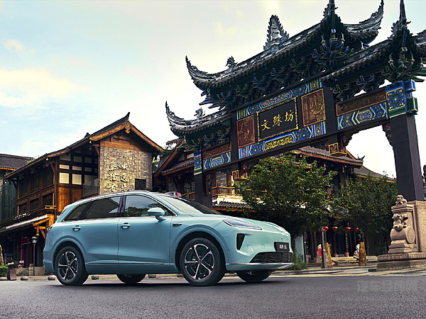 尚界H5打破价格壁垒 树立15 万级智能座舱天花板