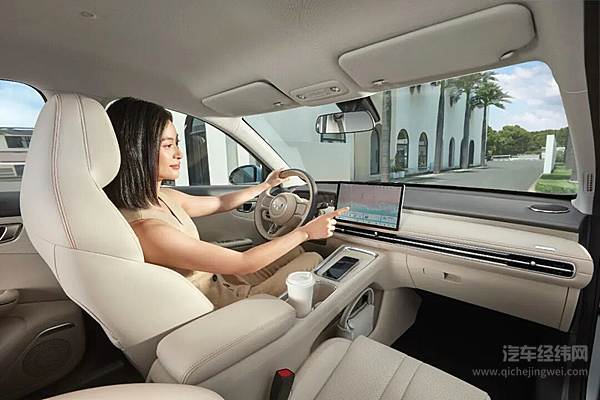 置换补贴价6.38万元起，“高质感缤纷座驾”缤果S正式上市！