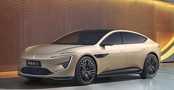 阿维塔12四激光版25.99 万起 击穿豪华轿车价格预期