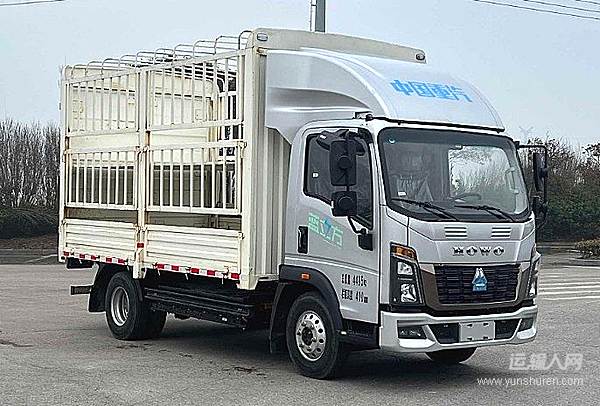 HOWO新能源輕卡 貨運(yùn)新玩家 出場(chǎng)即標(biāo)桿