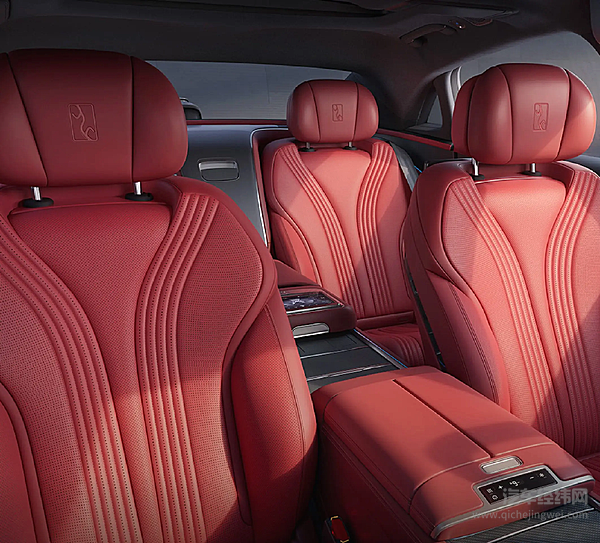 华为赋能VS易四方加持 尊界S800与仰望U7谁更 “能打”？