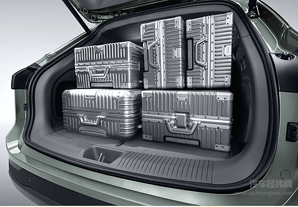 插混中大型SUV二选一 红旗HS6 PHEV与传祺向往S7谁更强？