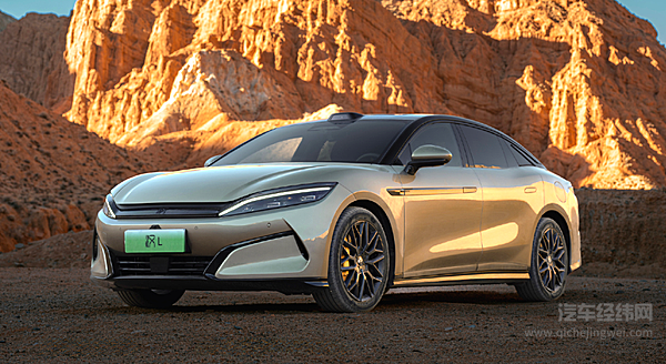 汽车市场格局变天 中国新能源如何逆袭？