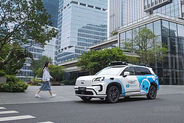 Waymo十城扩张 VS 小马智行全域落地 无人驾驶驶入“深水区”