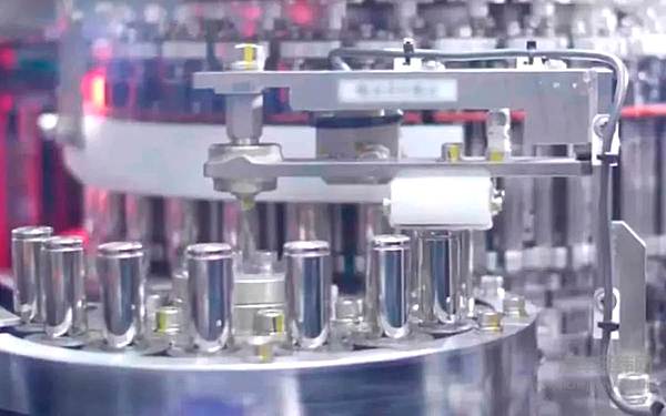 屡屡着火 新能源电动车起火问题的根源到底出现在哪里？