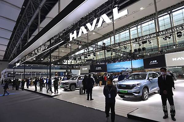 三旗舰焕新发布引领品牌向上 长城汽车强势登陆2022广州车展