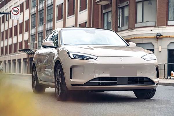 逐步站稳高端市场 问界的发展前景取决于谁？