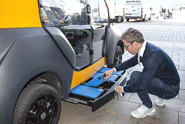 老外抄袭蔚来？欧洲也推出换电式电动汽车