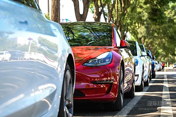 最高降幅3.7万元 玩起价格战的特斯拉真的能冲击市场格局吗？