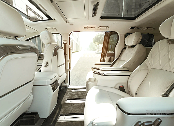 插混MPV对决 岚图梦想家与高山9谁更能吸引高端用户？