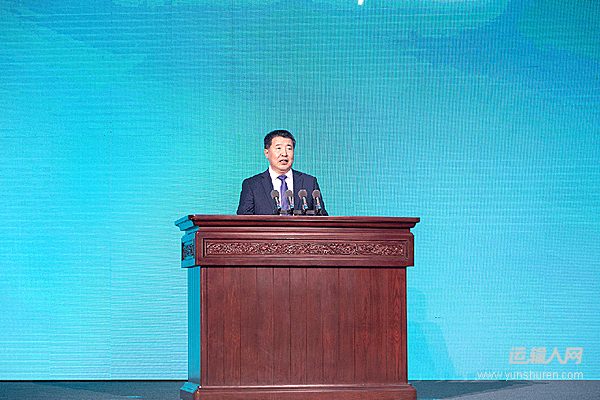 踏遍層峰辟新天 中國(guó)重汽集團(tuán)2025年合作伙伴大會(huì)成功舉辦