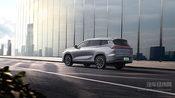 10万元出头可入手 风云T8和星舰7 EM-i谁更吸引人？