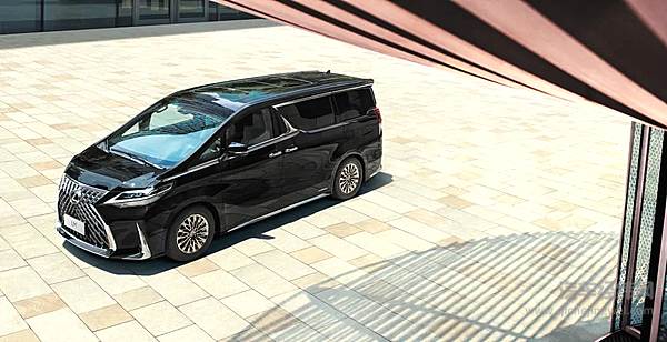 车门焊死成真 雷克萨斯LM事故能带给我们哪些启示？