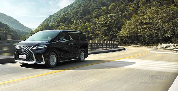 车门焊死成真 雷克萨斯LM事故能带给我们哪些启示？