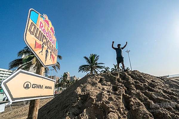 长城汽车携哈弗H6 GT、长城炮嗨玩南非一英里沙滩跑活动