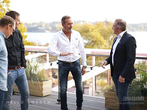 蔚来在欧洲四国开启ET7交付