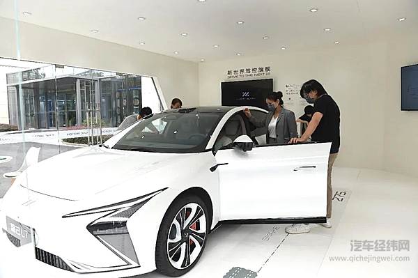 上汽集团携旗下重磅车型登陆2022“浦江创新论坛”