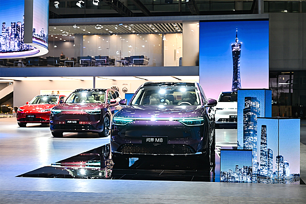 问界领跑 如何撑起高端新能源半壁江山？