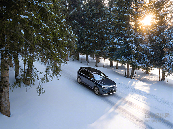 鸿蒙智行2026新年OTA 升级 重新定义人车协同出行