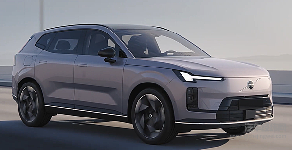 北欧安全 VS 华为智能 沃尔沃 XC70与问界M8谁更贴合家庭需求？