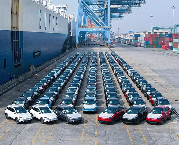 小鹏汽车欧洲受挫 出海之路有哪些困难？