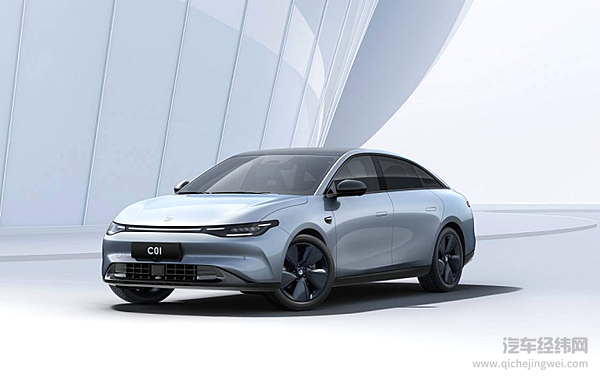 国产高端新能源轿车二选一 小鹏P7与零跑C01谁更诱人？